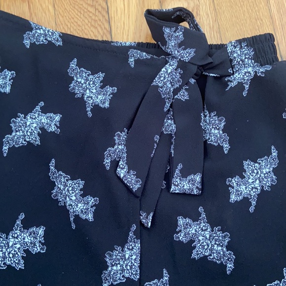 Skort - Picture 3 of 3